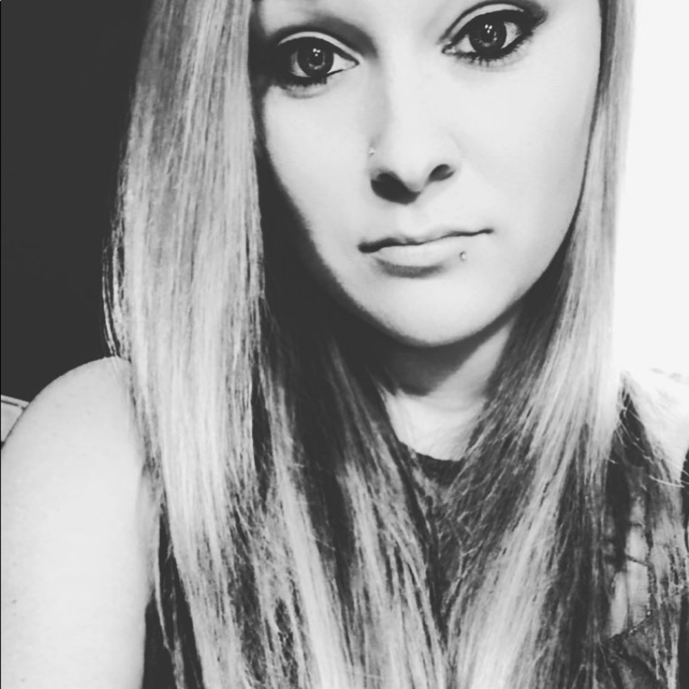 Meet your Posher, Kara